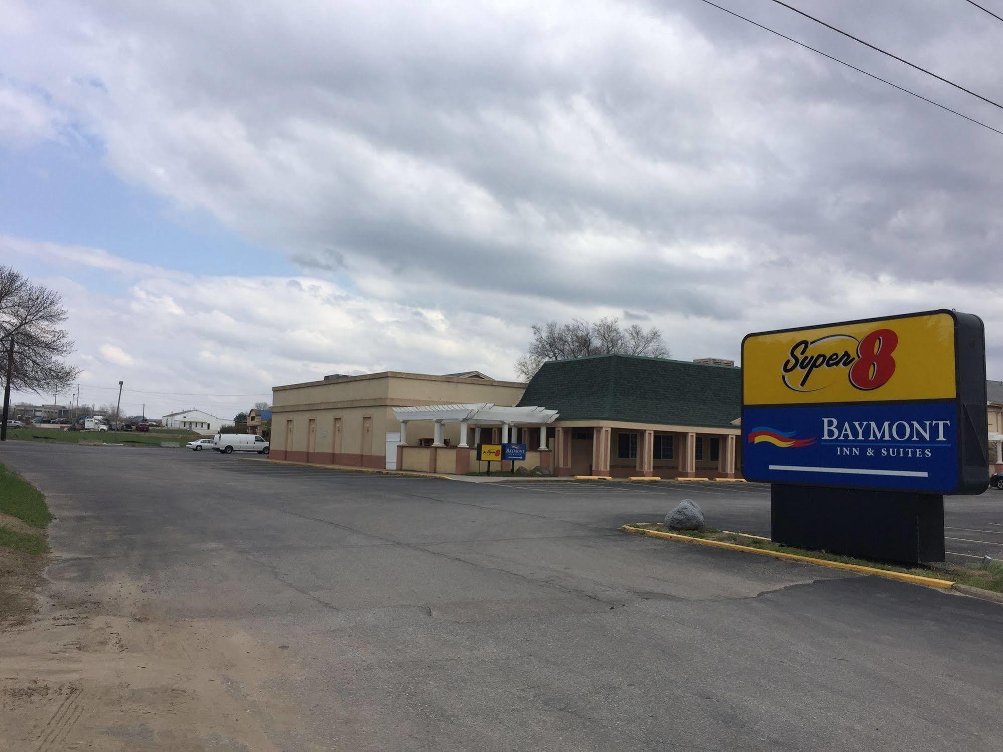Super 8 By Wyndham Des Moines Ξενοδοχείο Εξωτερικό φωτογραφία